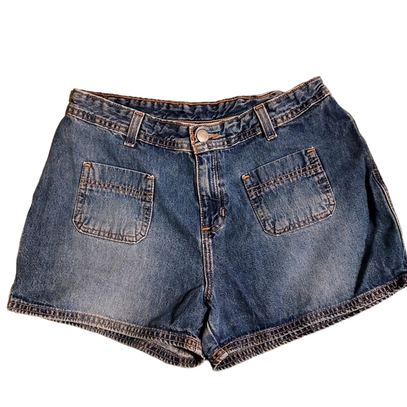 OLD NAVY Vintage Blue Denim Shorts Size 6 - Picture 1 of 3